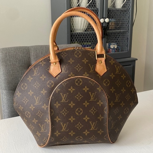 Louis Vuitton Ellipse GM Monogram Bag - Picture 3 of 17